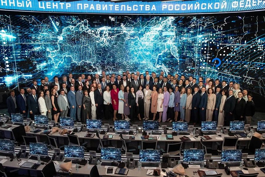 Сотрудники НИУ ВШЭ стали выпускниками программы развития кадрового резерва в области науки и высшего образования Иллюстрация к новости: Сотрудники НИУ ВШЭ стали выпускниками программы развития кадрового резерва в области науки и высшего образования
