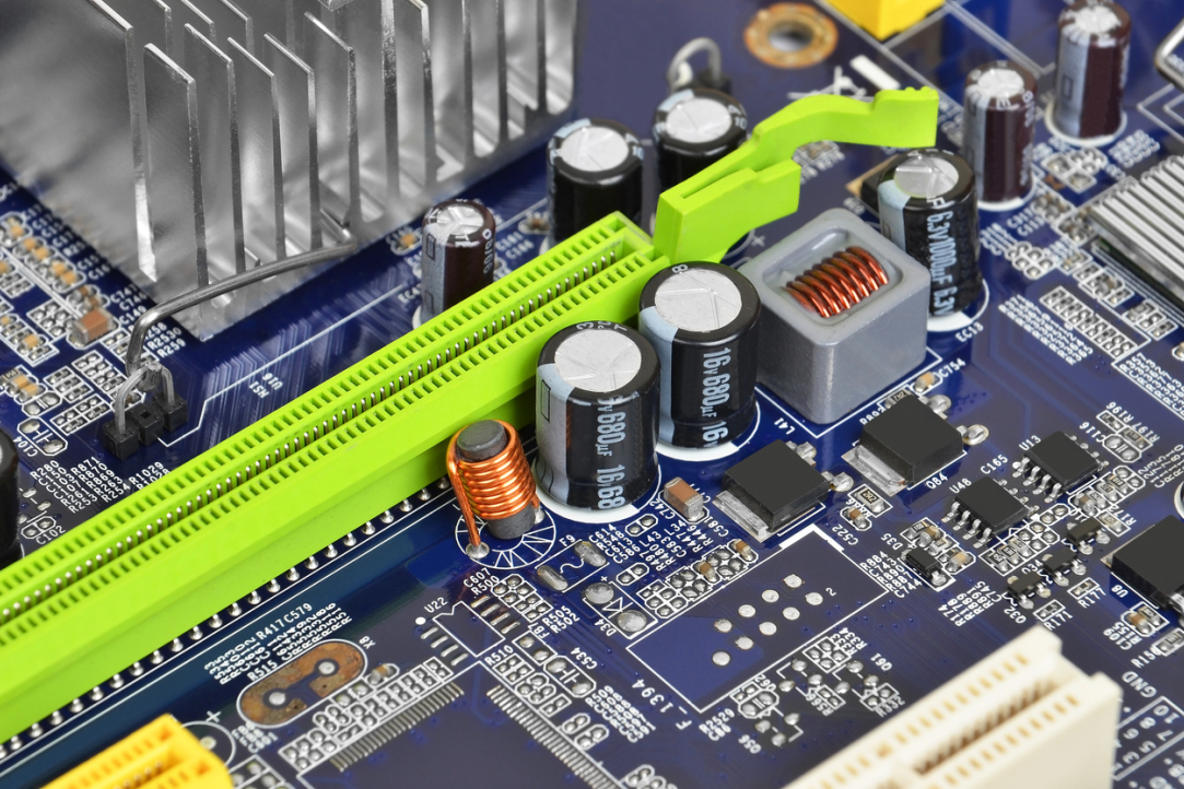 Illustration for news: HSE Scientists Have Developed a New Model of Electric Double Layer